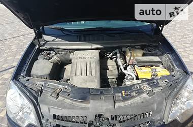 Позашляховик / Кросовер Chevrolet Captiva 2014 в 