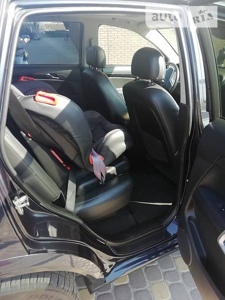 Позашляховик / Кросовер Chevrolet Captiva 2014 в Вінниці