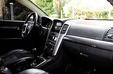 Позашляховик / Кросовер Chevrolet Captiva 2008 в 