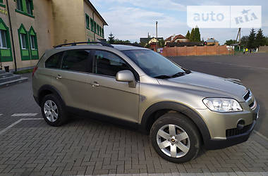 Позашляховик / Кросовер Chevrolet Captiva 2008 в 