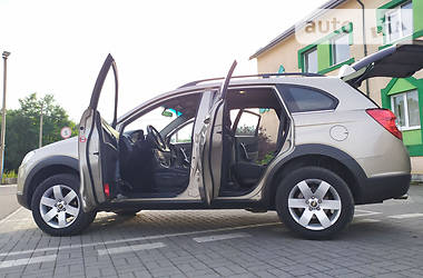 Позашляховик / Кросовер Chevrolet Captiva 2008 в 