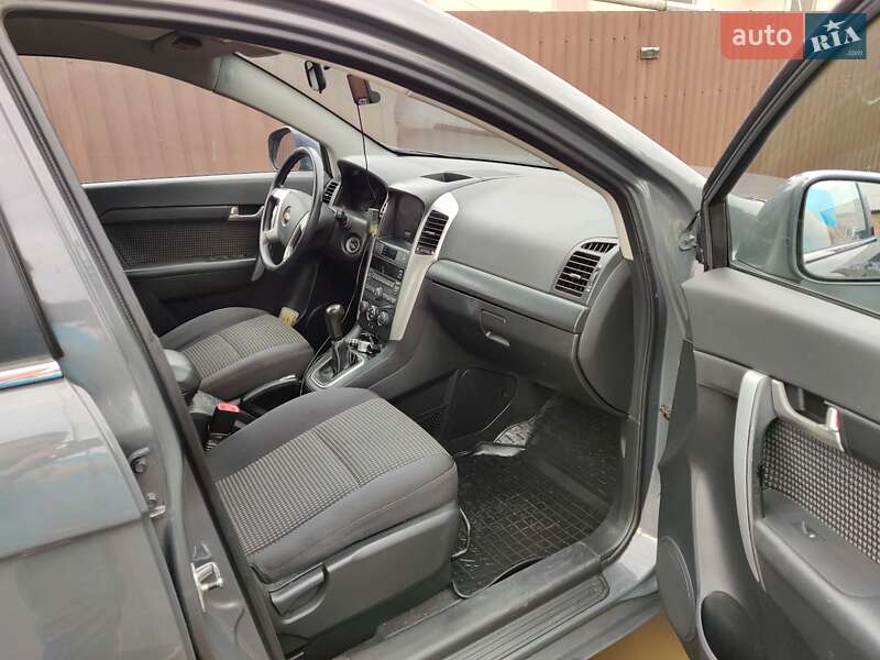 Внедорожник / Кроссовер Chevrolet Captiva 2010 в Полтаве