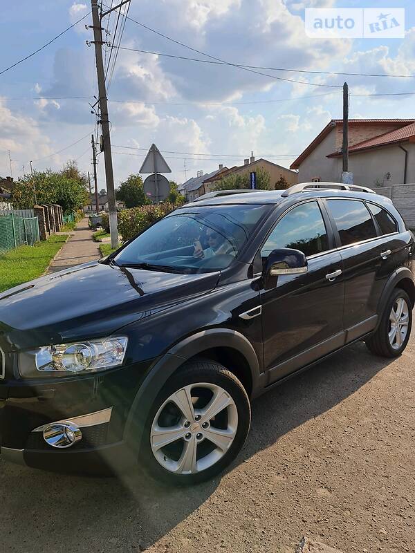 Внедорожник / Кроссовер Chevrolet Captiva 2011 в Сокале