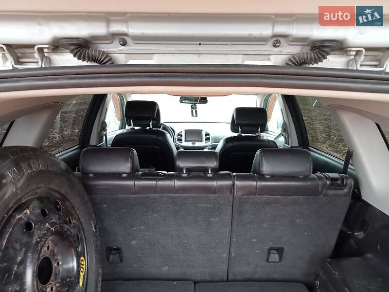 Внедорожник / Кроссовер Chevrolet Captiva 2011 в Тернополе фото 8 Внедорожник / Кроссовер Chevrolet Captiva 2011 в Тернополе