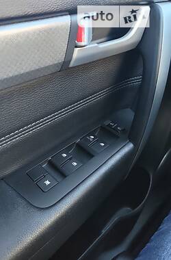 Внедорожник / Кроссовер Chevrolet Captiva 2016 в 