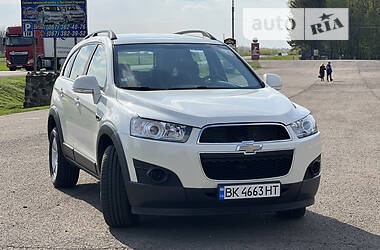 Внедорожник / Кроссовер Chevrolet Captiva 2012 в Ровно