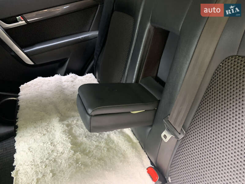 Универсал Chevrolet Captiva 2008 в Тячеве