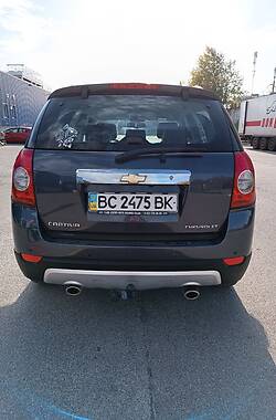 Позашляховик / Кросовер Chevrolet Captiva 2008 в Львові