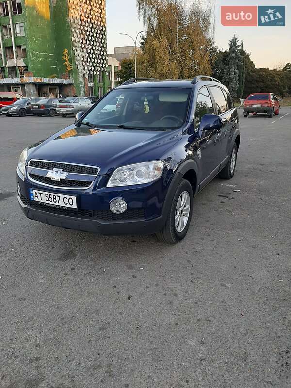 Позашляховик / Кросовер Chevrolet Captiva 2010 в Івано-Франківську