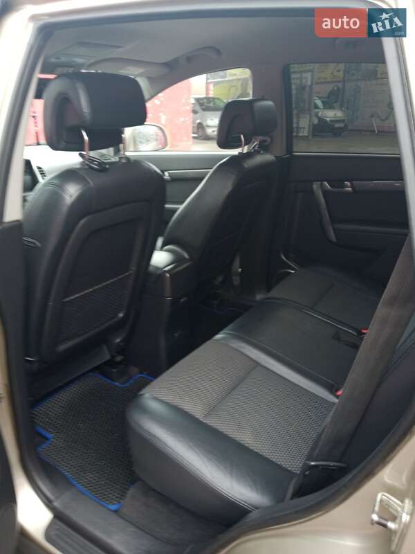 Універсал Chevrolet Captiva 2007 в Радивиліві фото 4 Універсал Chevrolet Captiva 2007 в Радивиліві