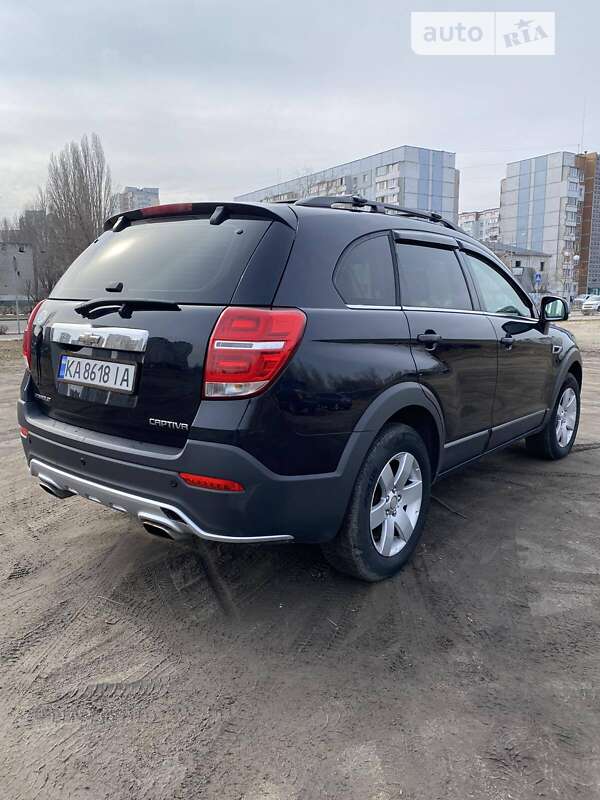 Позашляховик / Кросовер Chevrolet Captiva 2013 в Києві