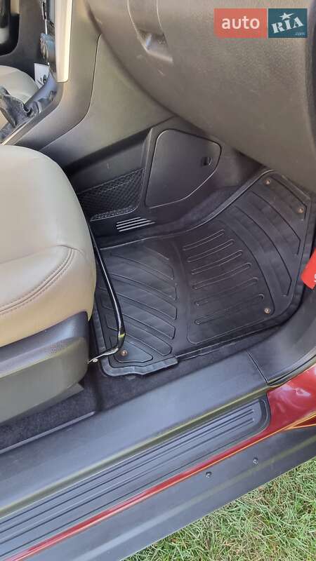 Внедорожник / Кроссовер Chevrolet Captiva 2008 в Дрогобыче