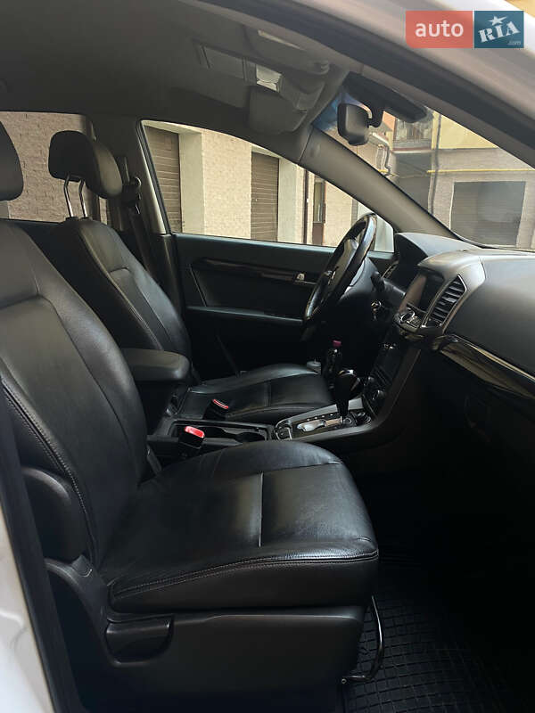 Позашляховик / Кросовер Chevrolet Captiva 2012 в Івано-Франківську