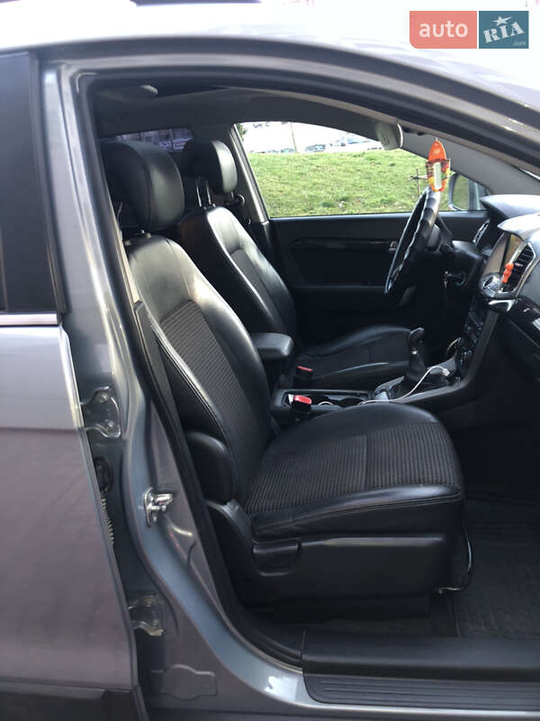 Внедорожник / Кроссовер Chevrolet Captiva 2012 в Ивано-Франковске