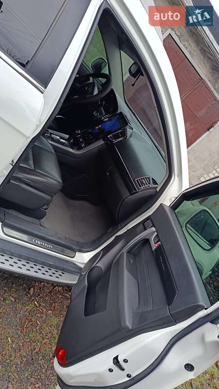 Позашляховик / Кросовер Chevrolet Captiva 2014 в Першотравенську фото 7 Позашляховик / Кросовер Chevrolet Captiva 2014 в Першотравенську