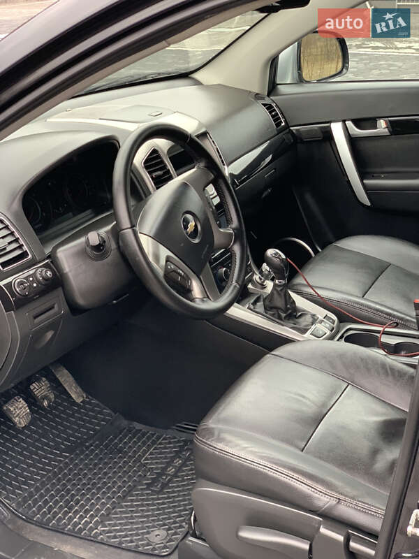 Внедорожник / Кроссовер Chevrolet Captiva 2012 в Львове