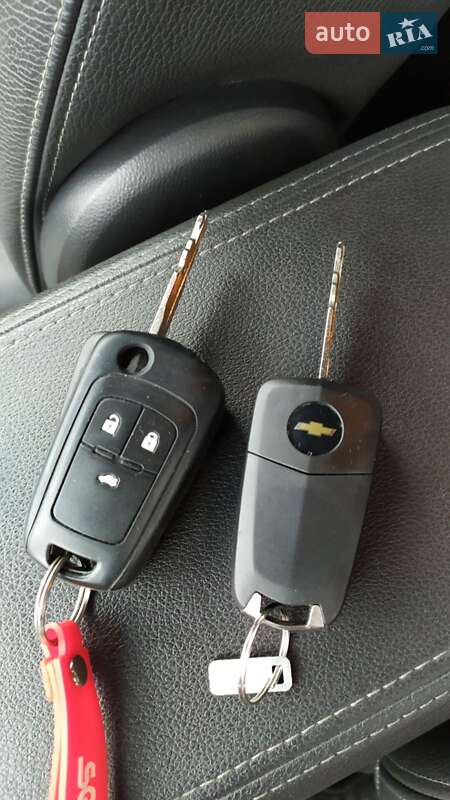 Позашляховик / Кросовер Chevrolet Captiva 2012 в Чернівцях