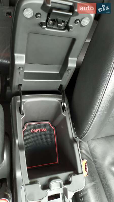 Позашляховик / Кросовер Chevrolet Captiva 2012 в Чернівцях