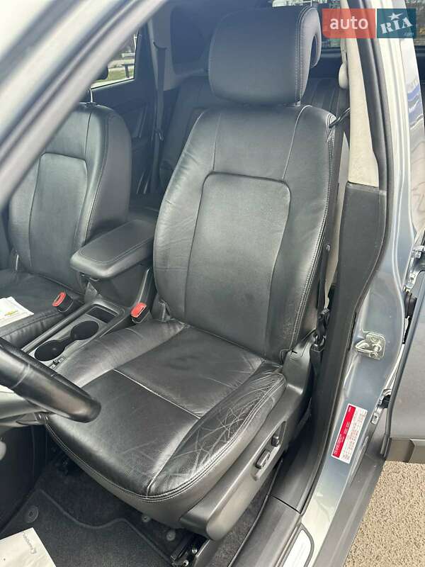 Внедорожник / Кроссовер Chevrolet Captiva 2012 в Дубно