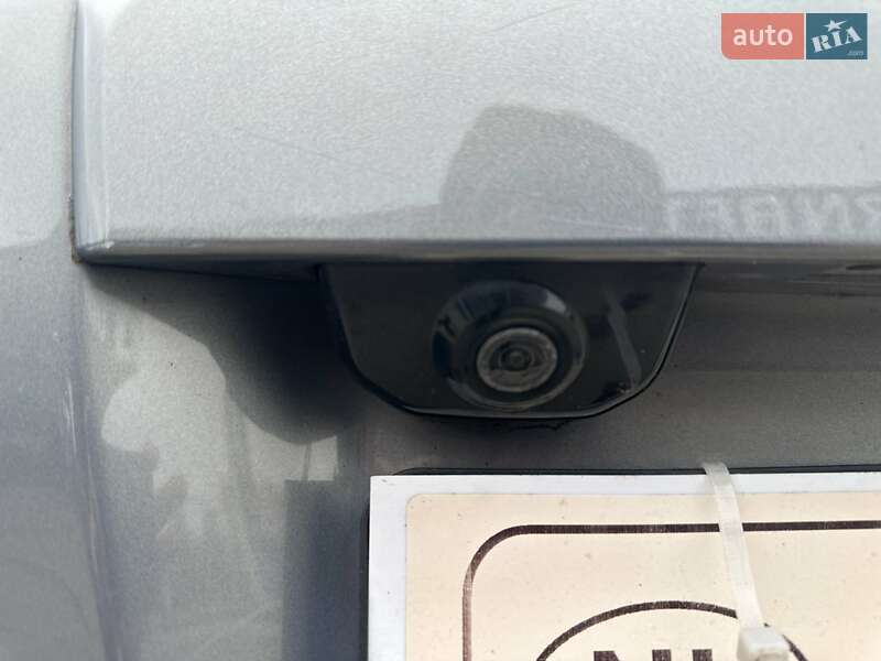 Внедорожник / Кроссовер Chevrolet Captiva 2012 в Дубно