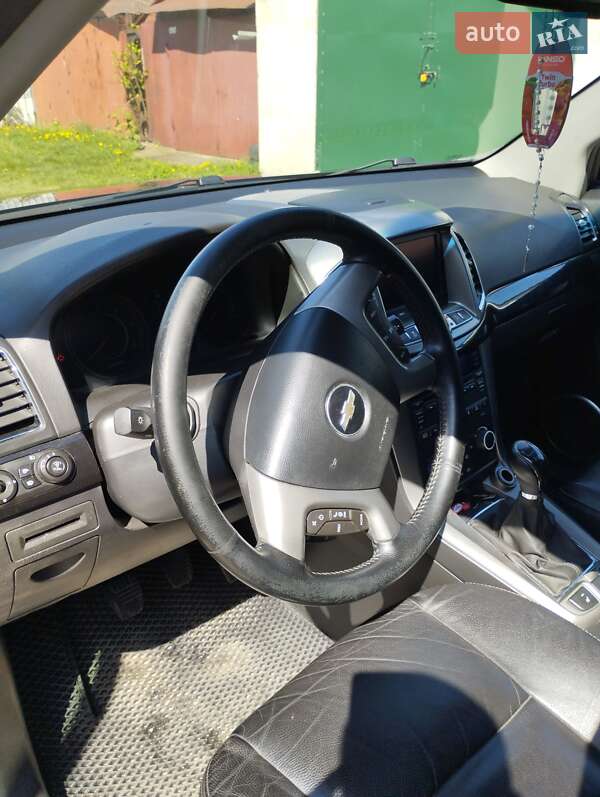 Позашляховик / Кросовер Chevrolet Captiva 2011 в Стрию