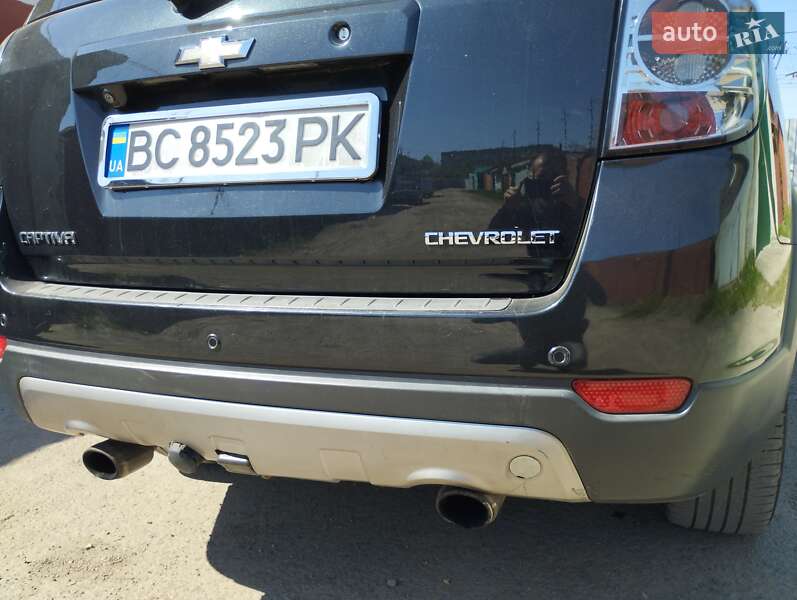 Позашляховик / Кросовер Chevrolet Captiva 2011 в Стрию