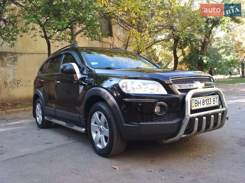 Позашляховик / Кросовер Chevrolet Captiva 2008 в Одесі