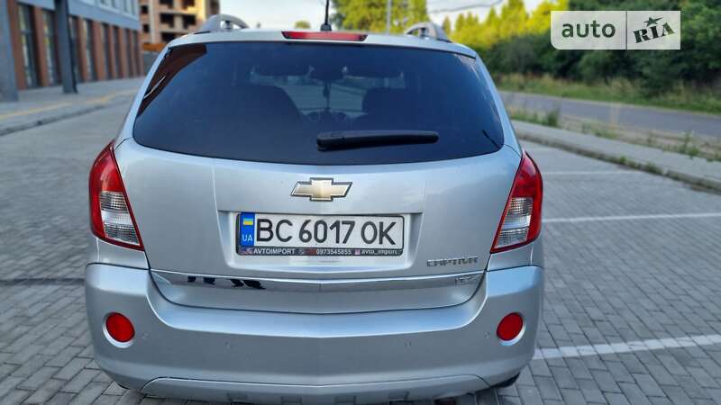 Позашляховик / Кросовер Chevrolet Captiva 2014 в Львові