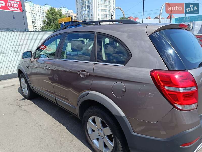 Внедорожник / Кроссовер Chevrolet Captiva 2015 в Киеве