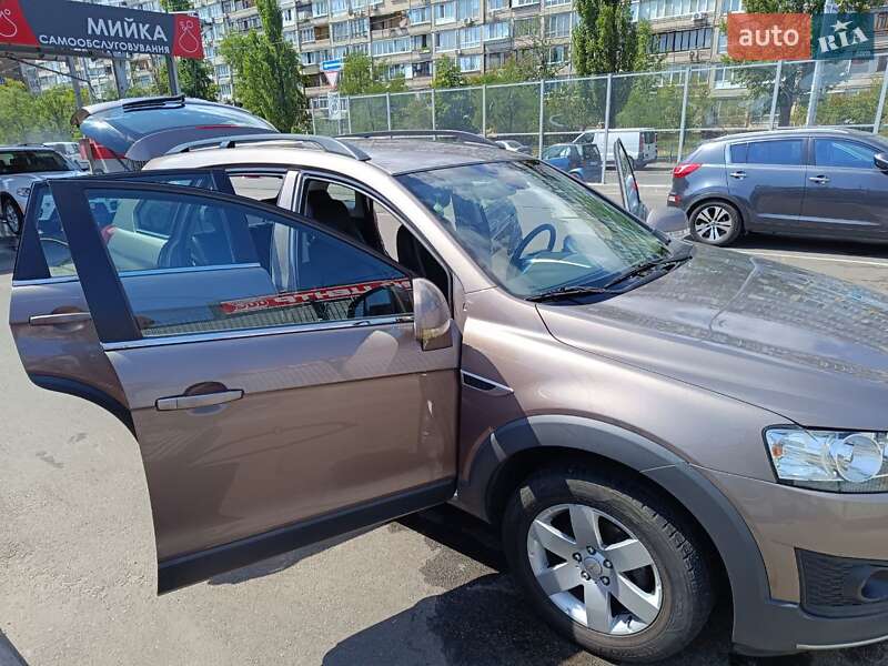 Внедорожник / Кроссовер Chevrolet Captiva 2015 в Киеве