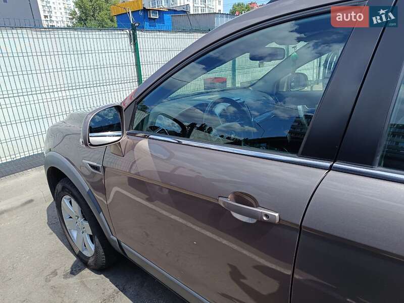 Внедорожник / Кроссовер Chevrolet Captiva 2015 в Киеве
