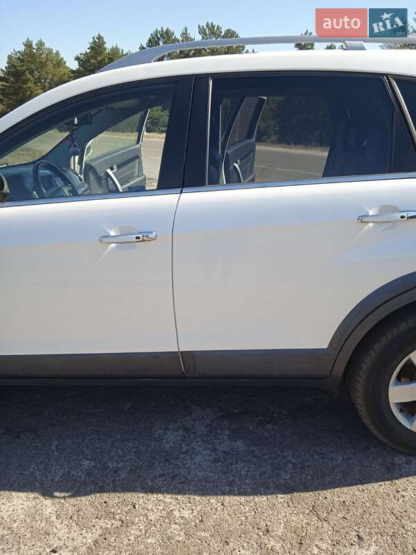 Внедорожник / Кроссовер Chevrolet Captiva 2013 в Заречном