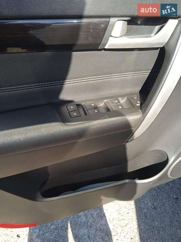 Внедорожник / Кроссовер Chevrolet Captiva 2013 в Заречном