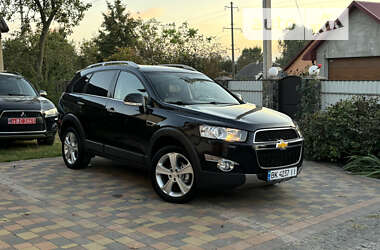 Внедорожник / Кроссовер Chevrolet Captiva 2012 в Дубно