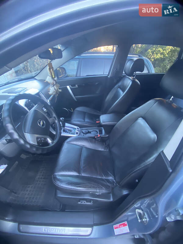 Внедорожник / Кроссовер Chevrolet Captiva 2012 в Бердичеве