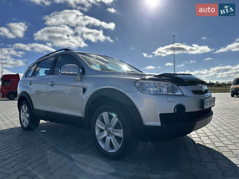 Позашляховик / Кросовер Chevrolet Captiva 2006 в Луцьку