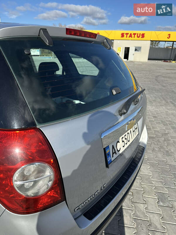 Позашляховик / Кросовер Chevrolet Captiva 2006 в Луцьку