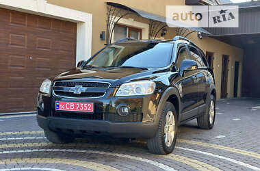 Позашляховик / Кросовер Chevrolet Captiva 2010 в Косові