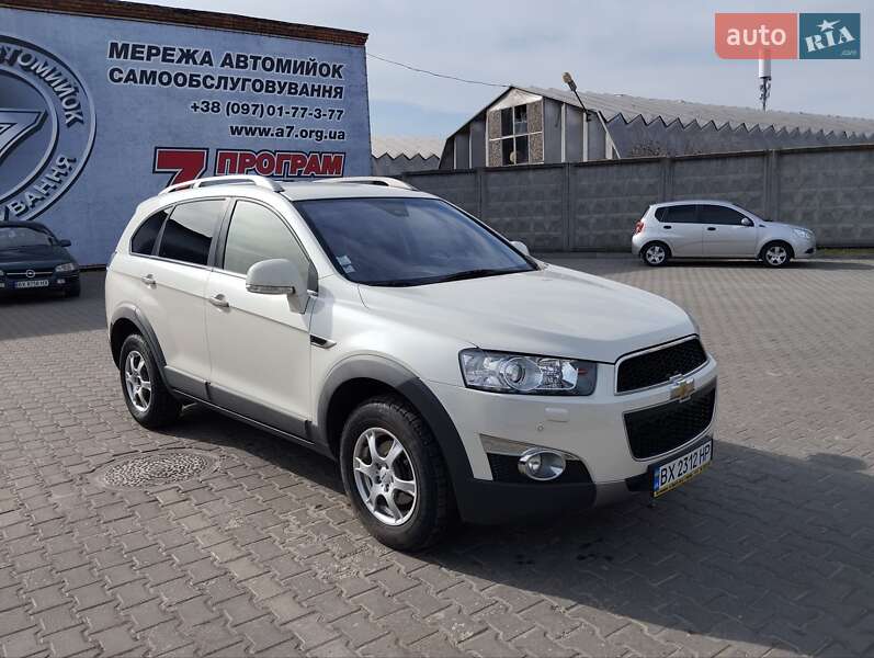 Внедорожник / Кроссовер Chevrolet Captiva 2012 в Хмельницком