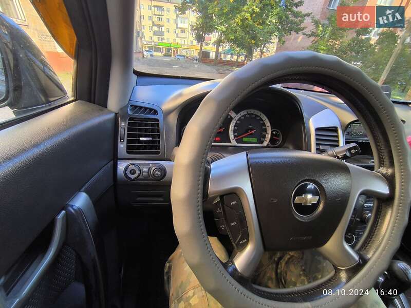 Позашляховик / Кросовер Chevrolet Captiva 2007 в Сарнах