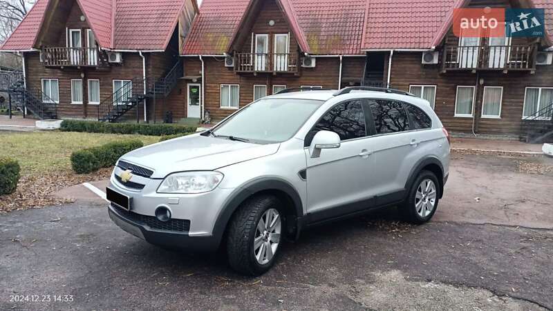 Позашляховик / Кросовер Chevrolet Captiva 2010 в Борисполі