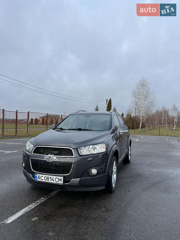 Внедорожник / Кроссовер Chevrolet Captiva 2012 в Луцке