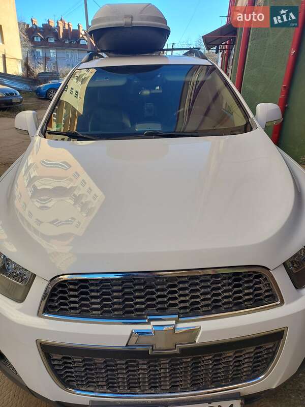 Позашляховик / Кросовер Chevrolet Captiva 2011 в Чернівцях фото 2 Позашляховик / Кросовер Chevrolet Captiva 2011 в Чернівцях
