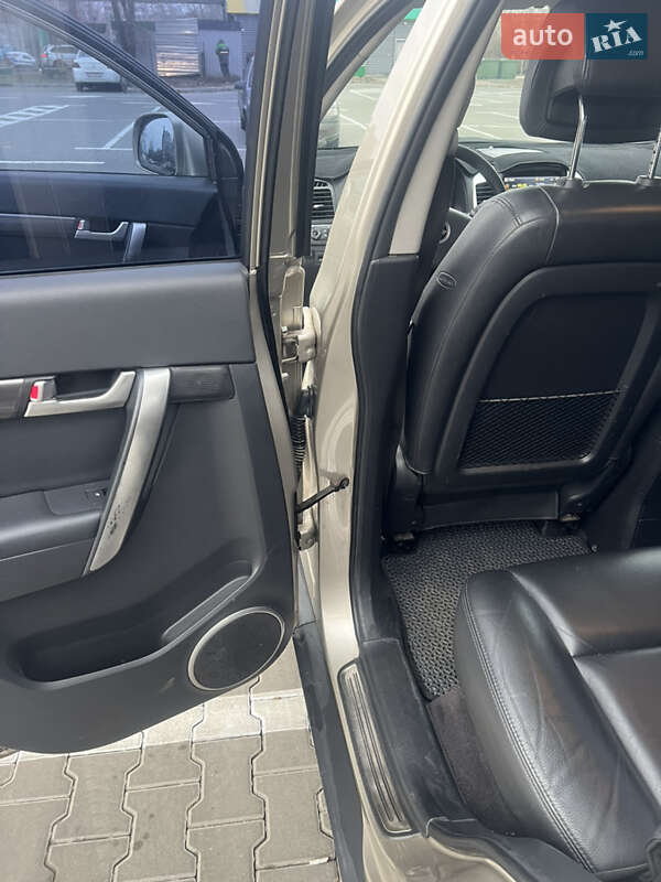 Внедорожник / Кроссовер Chevrolet Captiva 2007 в Киеве