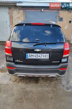 Позашляховик / Кросовер Chevrolet Captiva 2013 в Києві