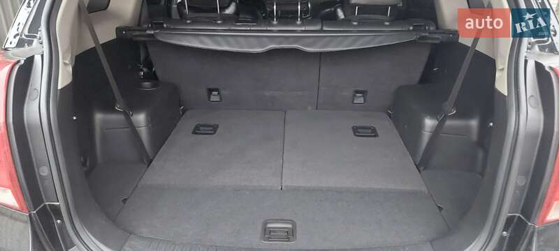 Внедорожник / Кроссовер Chevrolet Captiva 2016 в Днепре