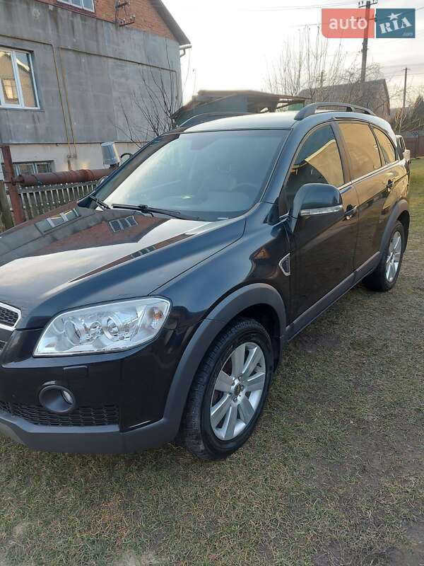 Внедорожник / Кроссовер Chevrolet Captiva 2010 в Каменке-Бугской