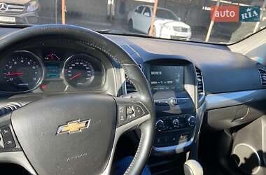 Позашляховик / Кросовер Chevrolet Captiva 2016 в 