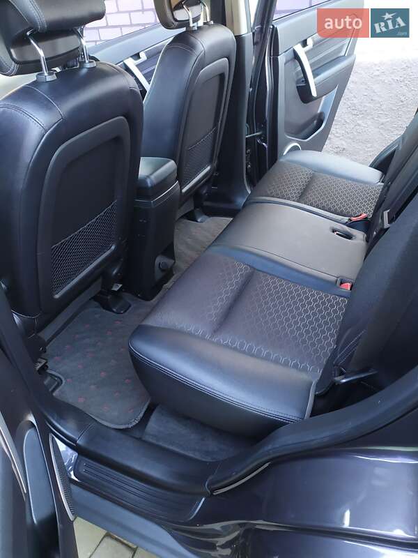 Внедорожник / Кроссовер Chevrolet Captiva 2015 в Широкой Даче