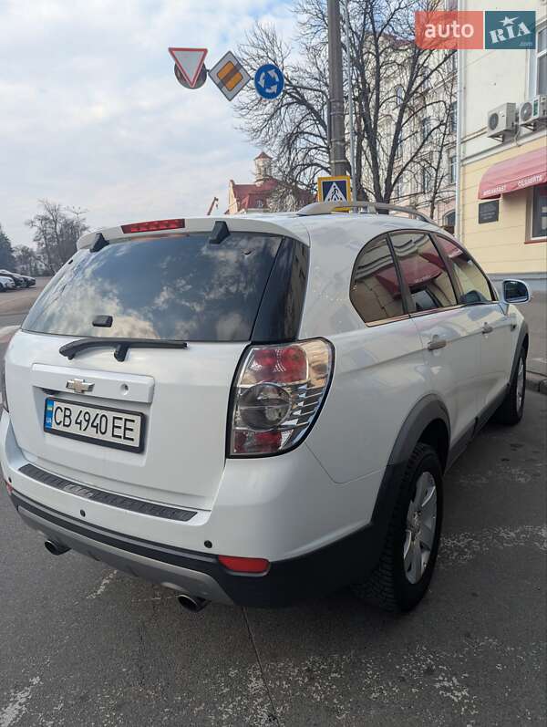Позашляховик / Кросовер Chevrolet Captiva 2011 в Чернігові